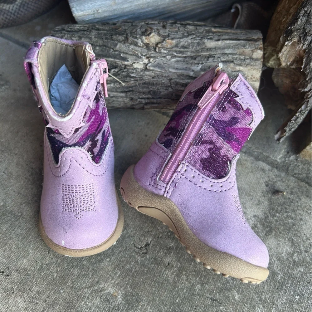 Roper kids faux leather‎ pink Camo infant boots w/inner zipper Sz-1.  C